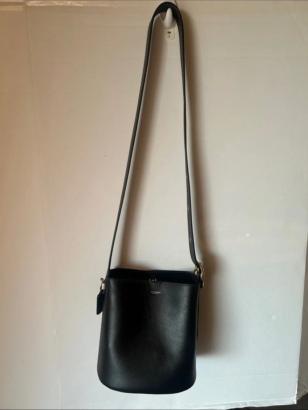 Coach Bleecker Bucket Bag 21 Black Full Grain Leather Boho Minimalist